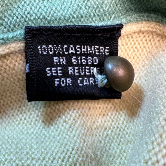 Cashmere Colorblock Cropped Cardigan Size MD - Picture 5 of 6